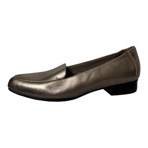 Clarks Juliet Lora Metallic Pewter Leather Loafers Womens Size 11